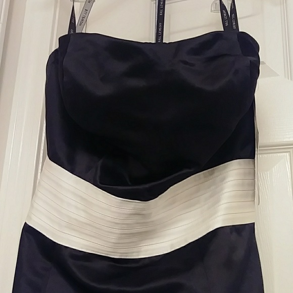 Gown - Picture 6 of 7